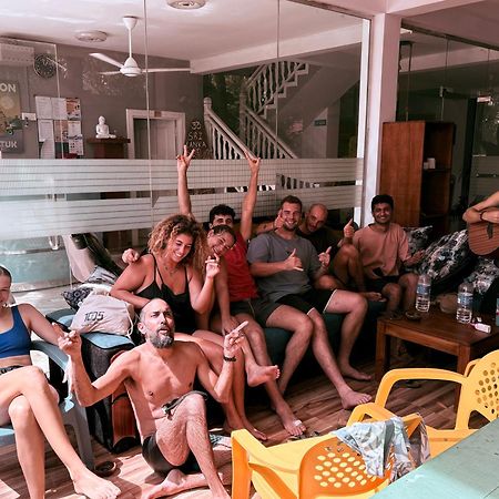 Wake N Flow, Weligama Luaran gambar