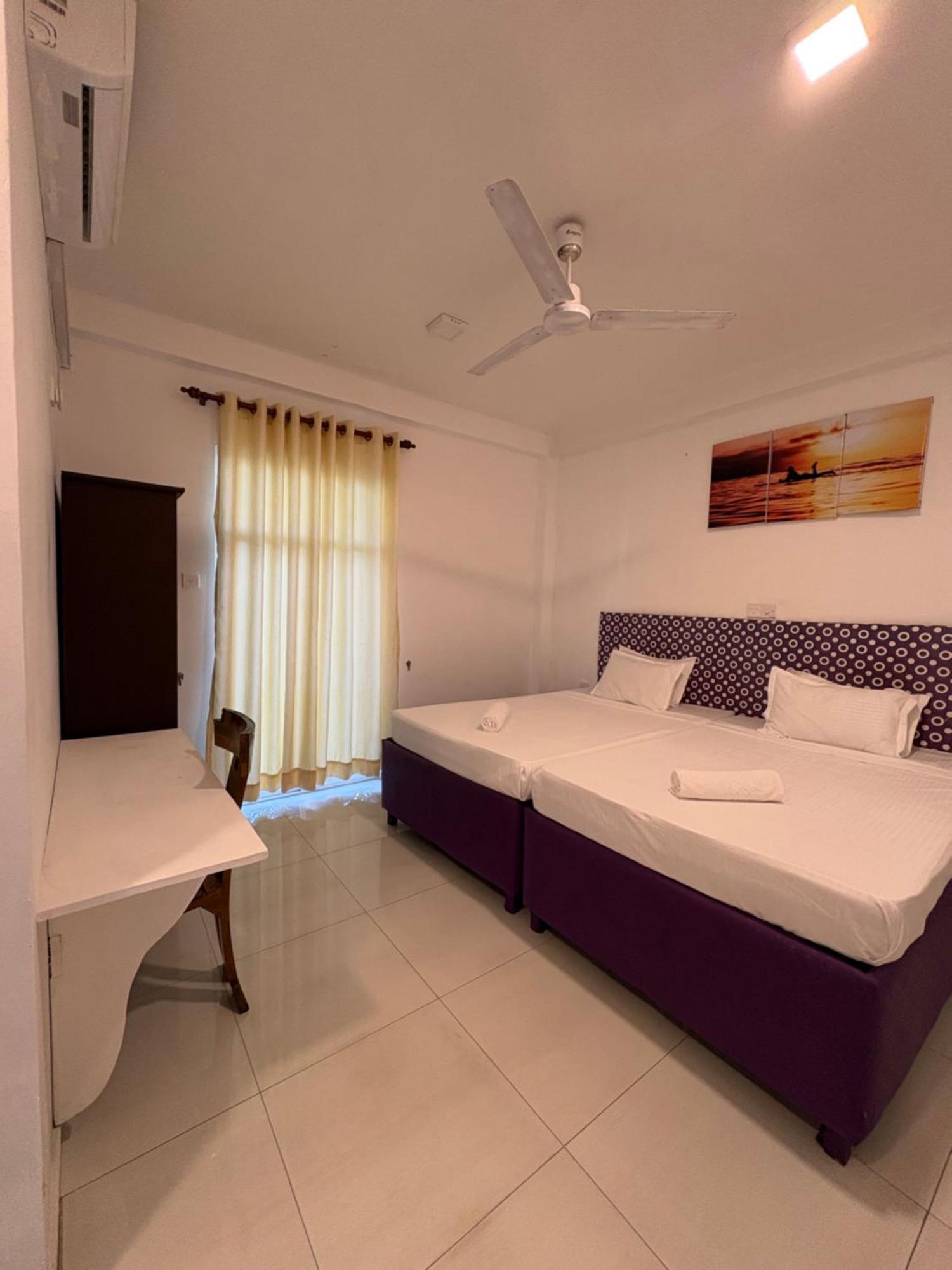Wake N Flow, Weligama Luaran gambar